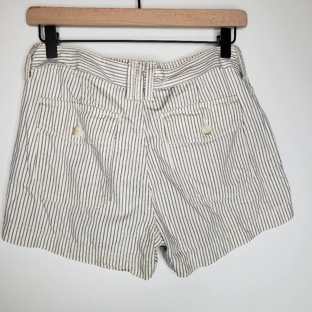 American Eagle Stripe‎ Belted Shorts